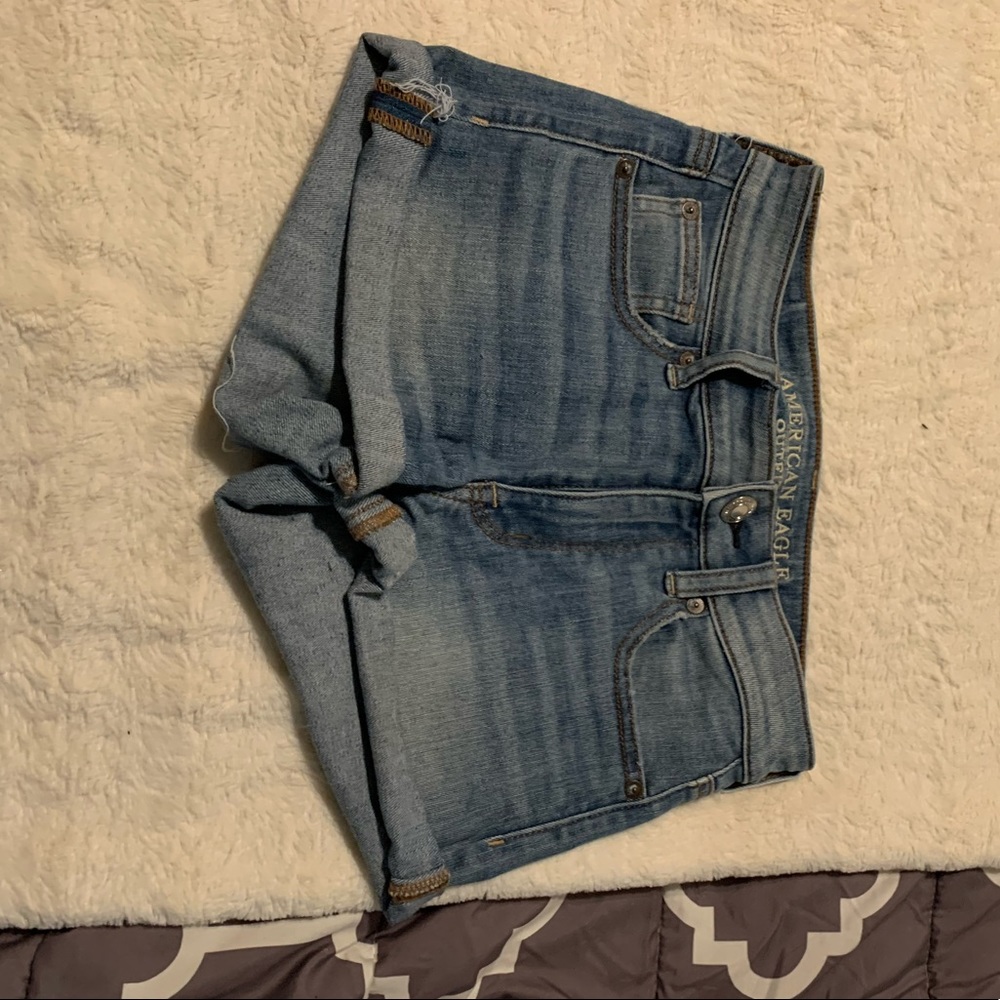 American Eagle Hi-Rise Shortie